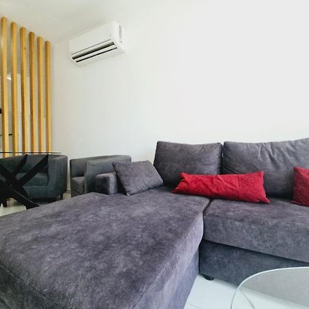 Sea Side Appartment In Kato Paphos מראה חיצוני תמונה