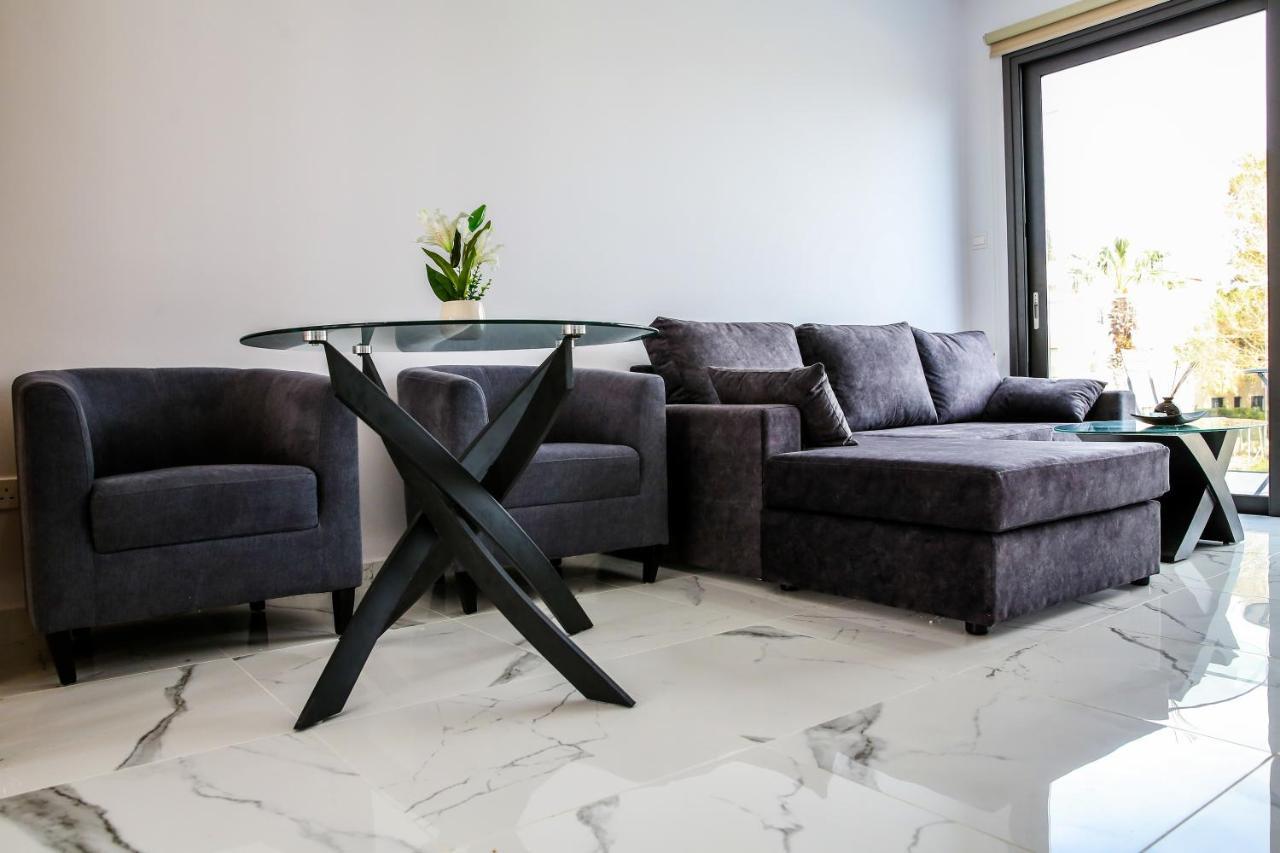 Sea Side Appartment In Kato Paphos מראה חיצוני תמונה