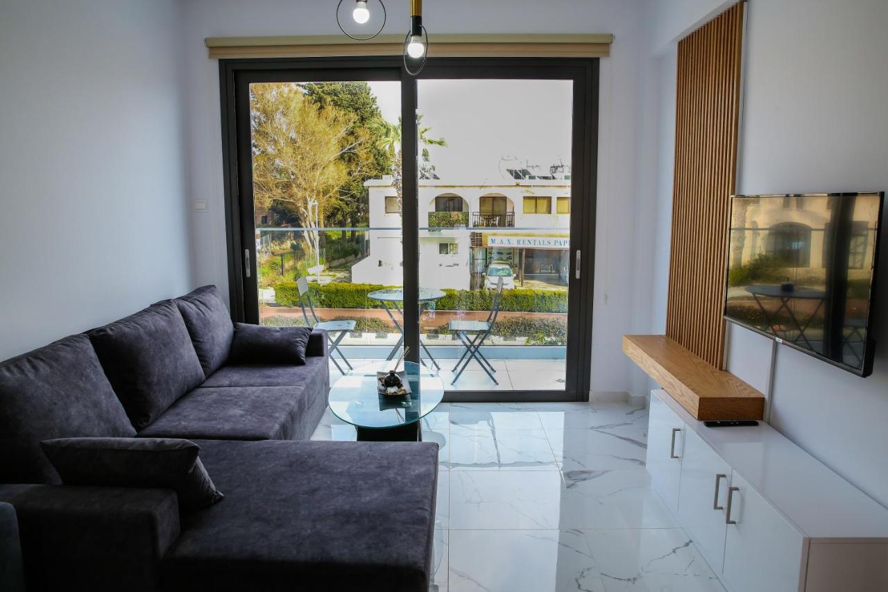 Sea Side Appartment In Kato Paphos מראה חיצוני תמונה