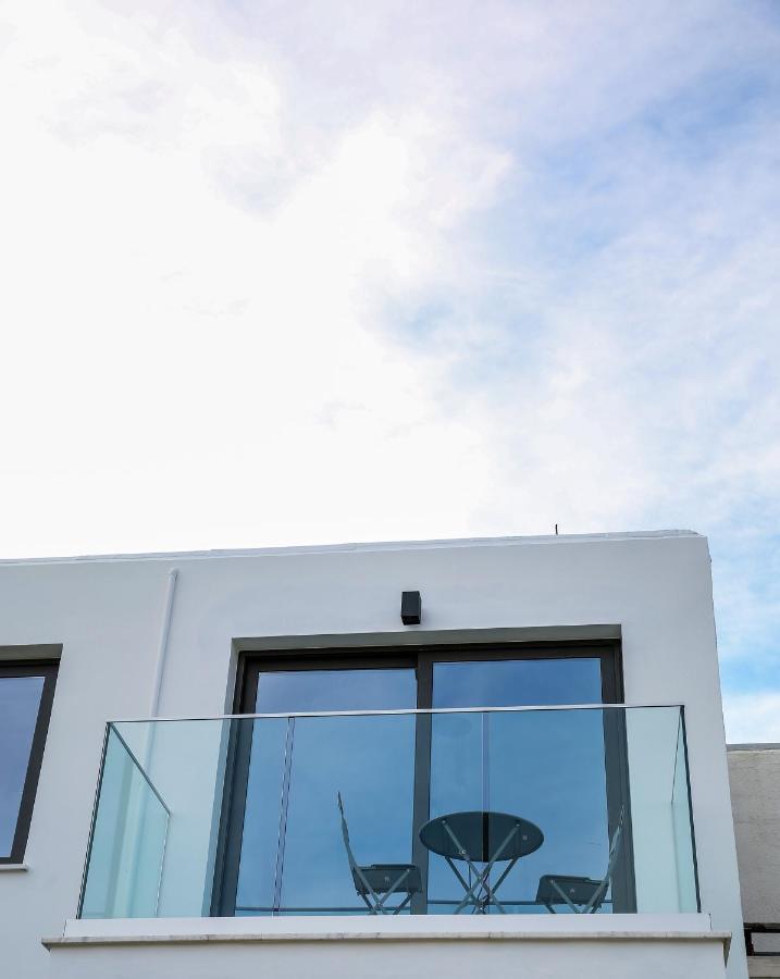 Sea Side Appartment In Kato Paphos מראה חיצוני תמונה