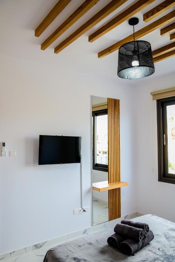 Sea Side Appartment In Kato Paphos מראה חיצוני תמונה