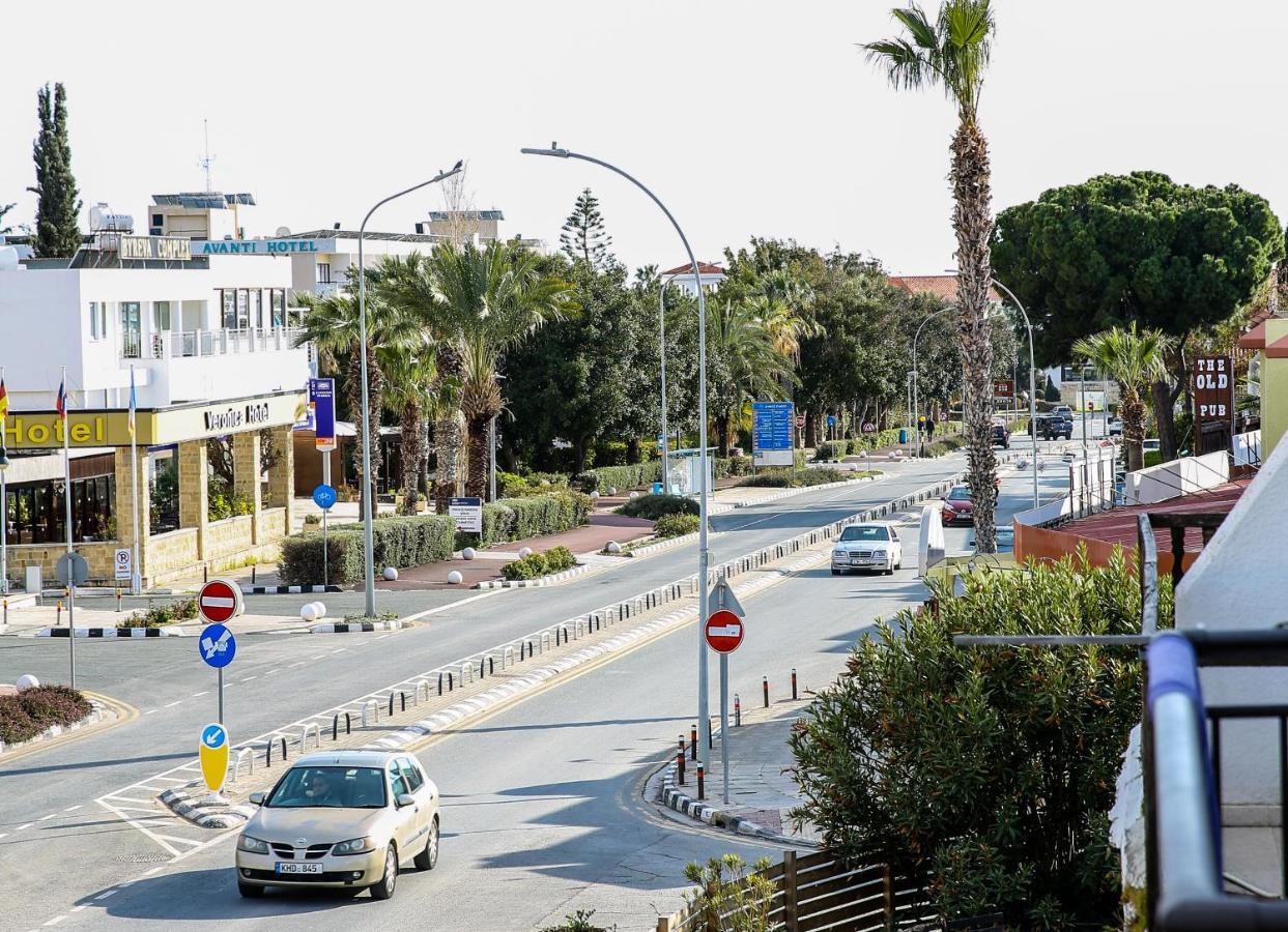 Sea Side Appartment In Kato Paphos מראה חיצוני תמונה