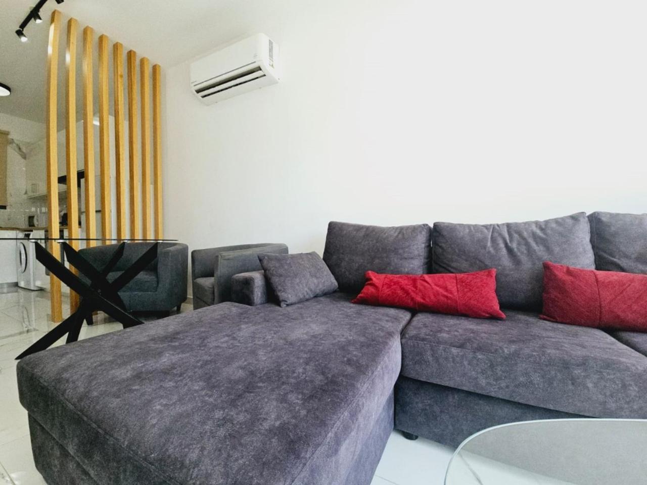 Sea Side Appartment In Kato Paphos מראה חיצוני תמונה
