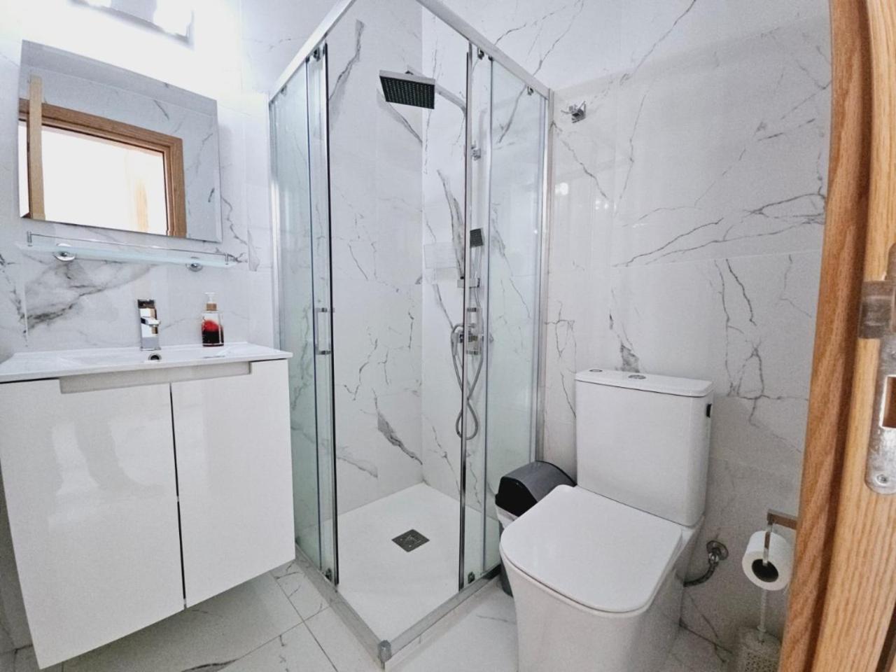 Sea Side Appartment In Kato Paphos מראה חיצוני תמונה