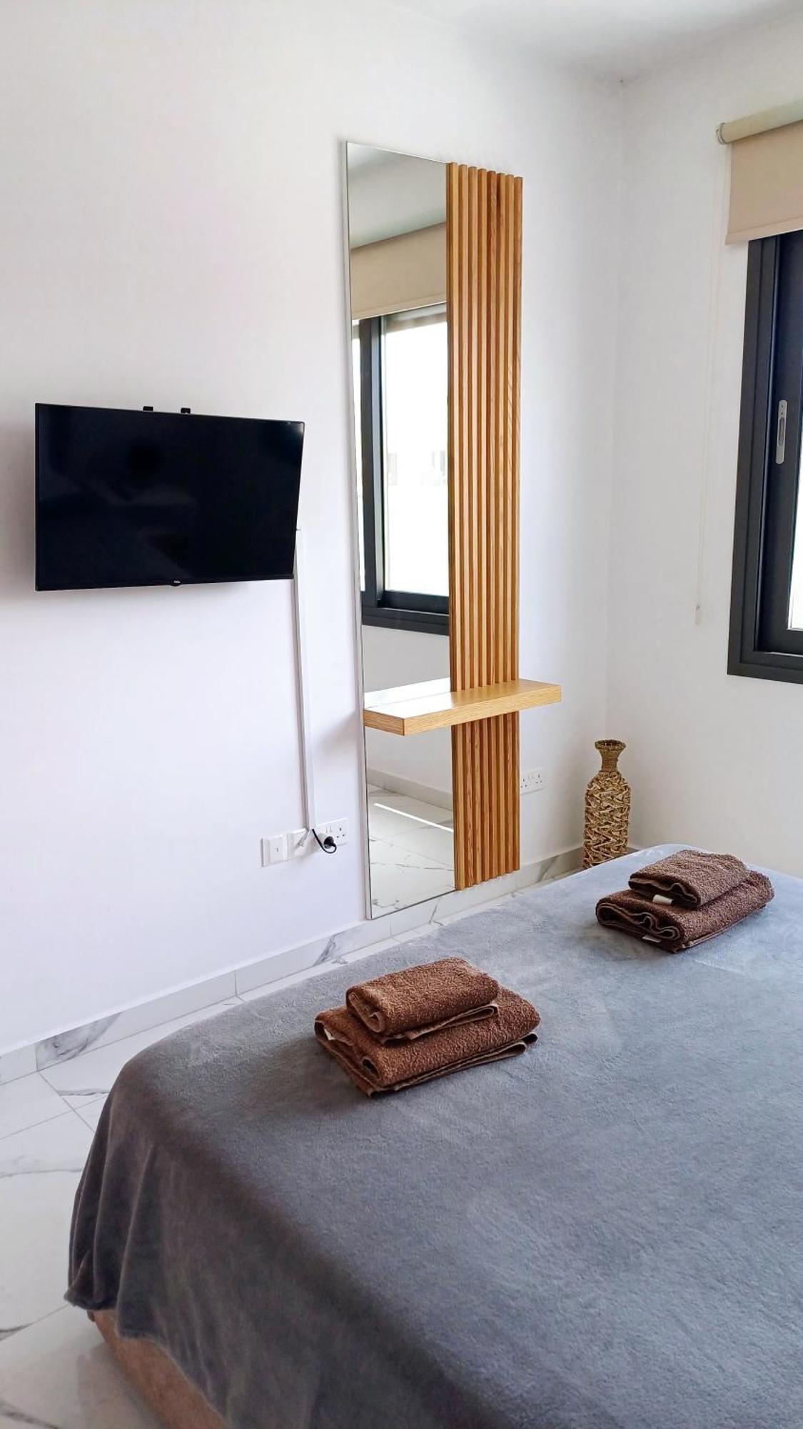 Sea Side Appartment In Kato Paphos מראה חיצוני תמונה